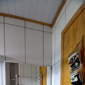 Terreno de dois hectares com casa e cabana � venda