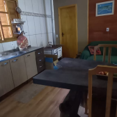 Terreno de dois hectares com casa e cabana � venda