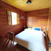 Terreno de dois hectares com casa e cabana � venda