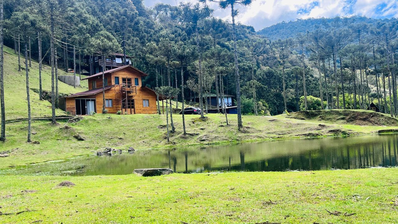 Terreno de dois hectares com duas casas em Urubici